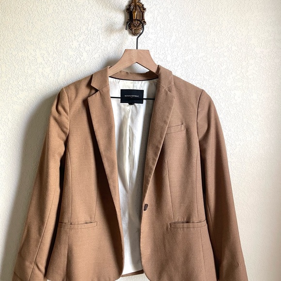 Banana Republic Tan Blazer Jacket - Picture 1 of 2